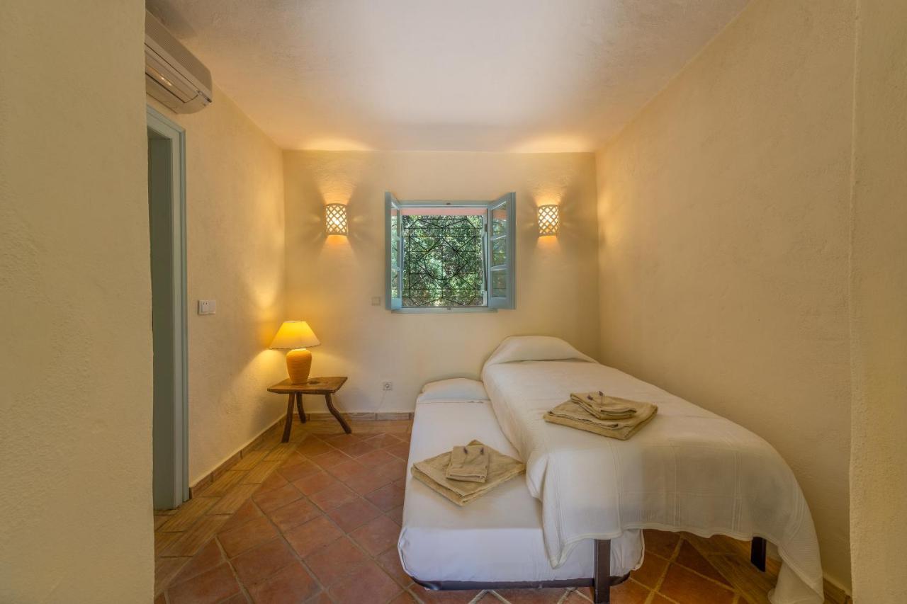 Morro Dos Anjos - Authentic Farmhouse With A View Just 3Km From โอลเญา ภายนอก รูปภาพ