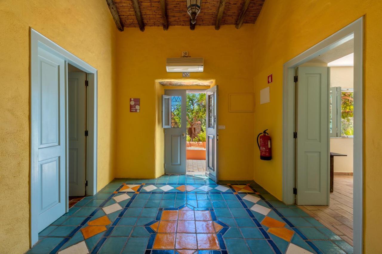 Morro Dos Anjos - Authentic Farmhouse With A View Just 3Km From โอลเญา ภายนอก รูปภาพ